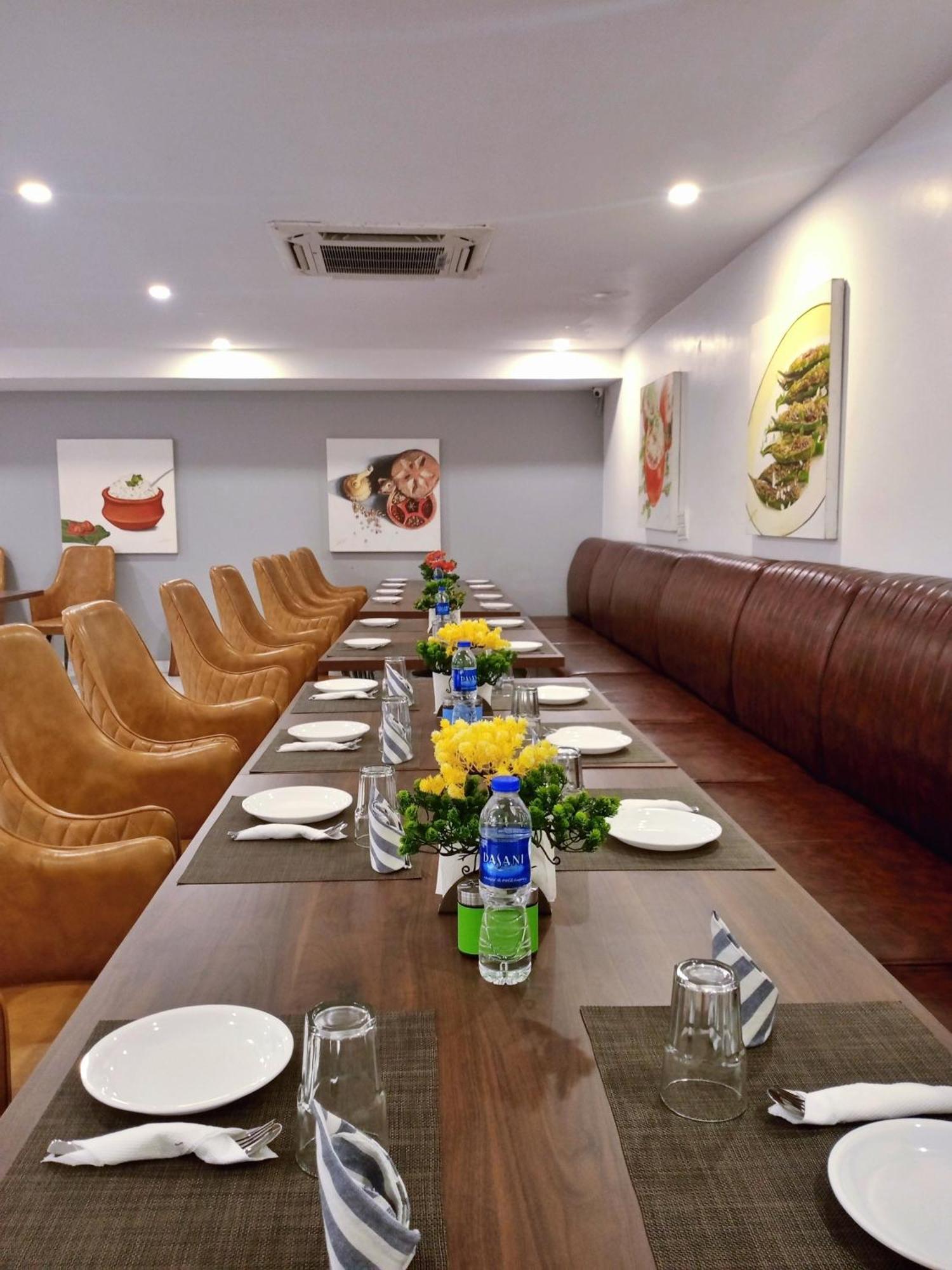 Aamantran Residency Hotel, Sohna Road, Sector 49, Gurugram غورغاون المظهر الخارجي الصورة