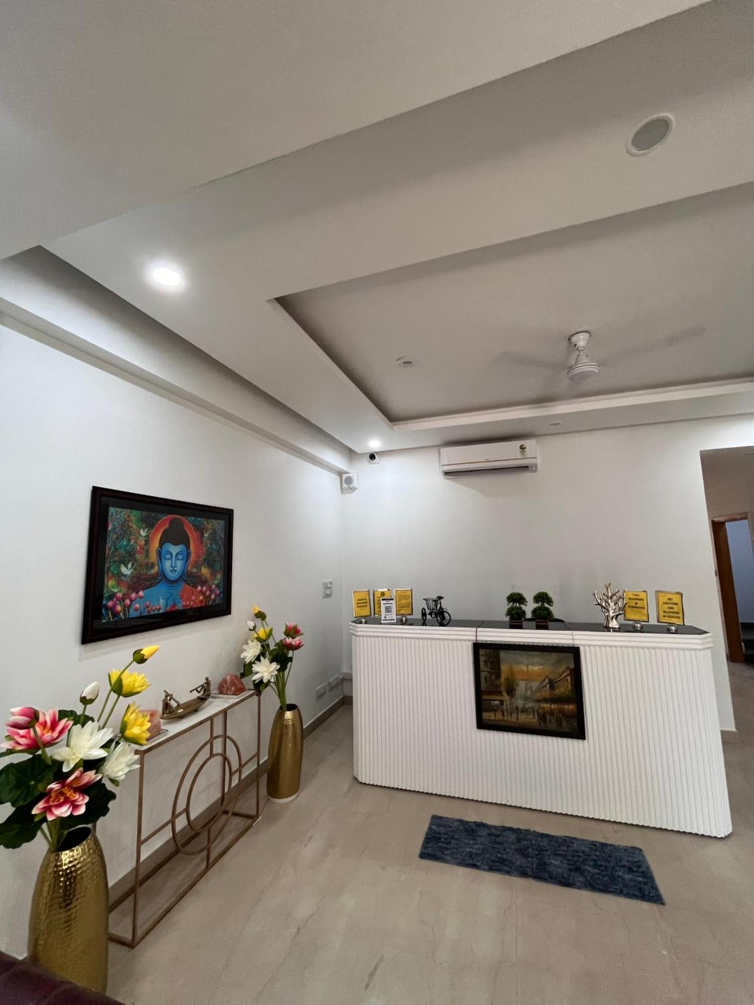 Aamantran Residency Hotel, Sohna Road, Sector 49, Gurugram غورغاون المظهر الخارجي الصورة