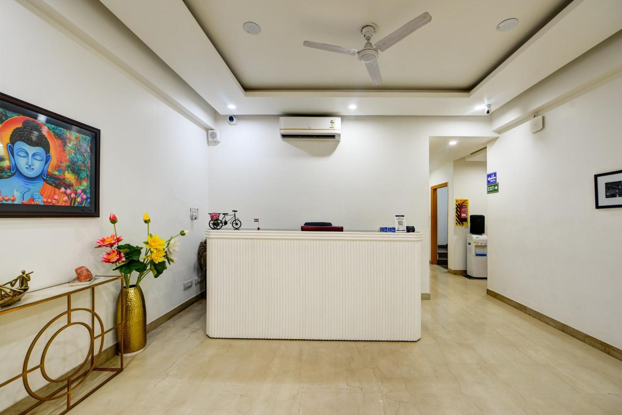 Aamantran Residency Hotel, Sohna Road, Sector 49, Gurugram غورغاون المظهر الخارجي الصورة