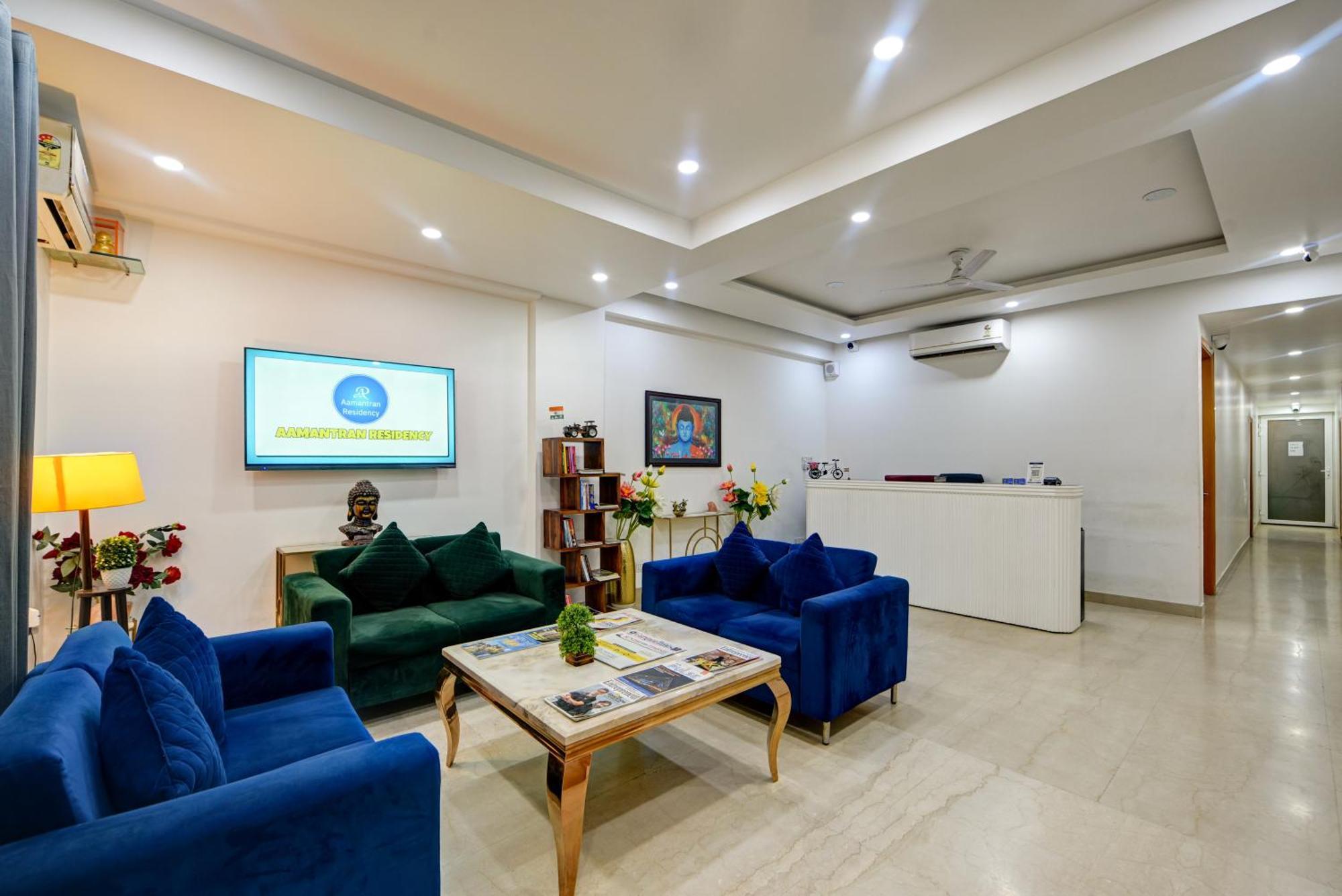 Aamantran Residency Hotel, Sohna Road, Sector 49, Gurugram غورغاون المظهر الخارجي الصورة